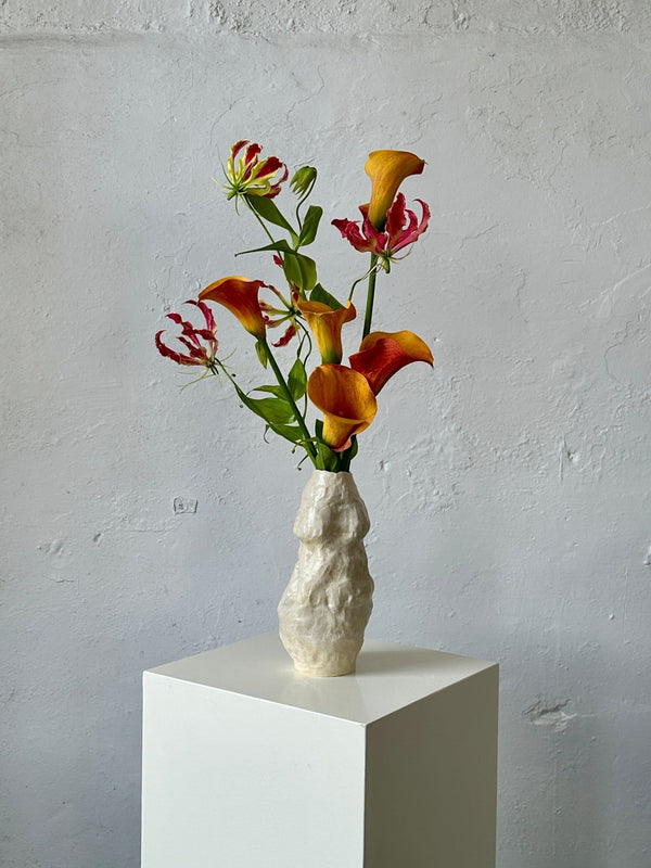 Yeram x Isadia Bloom Vase - Isadia